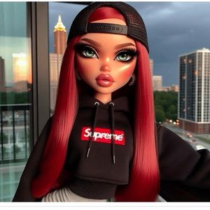 Meet your Posher, Mercedes